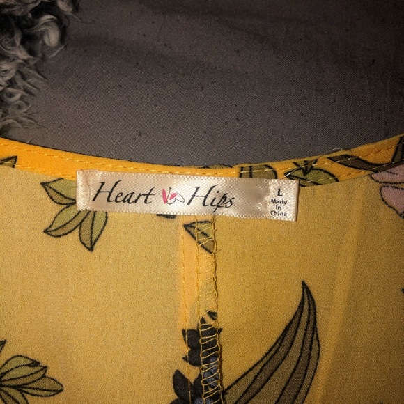 Yellow floral crop top size L - Picture 2 of 2